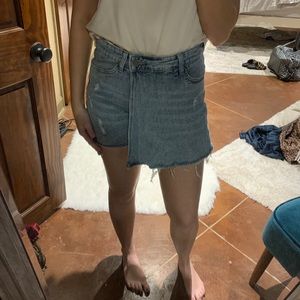 Jean skort